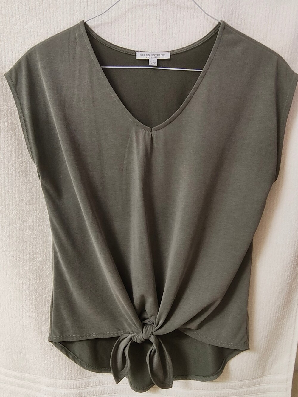 Green Envelope LA Army Green V-Neck Tie-Front Cap Sleeve Top - Size Small